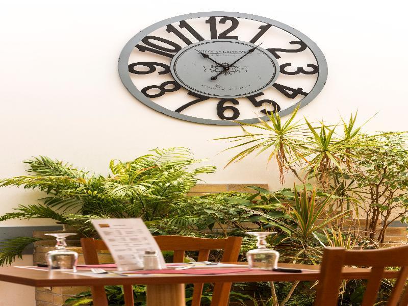 B&B Hotel Angers Parc Expos Verrieres-en-Anjou ภายนอก รูปภาพ